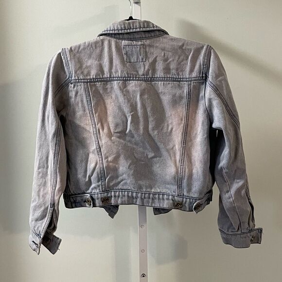 On Fire Light Wash Jean Jacket - Picture 4 of 4